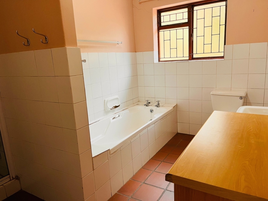 3 Bedroom Property for Sale in Klein Drakenstein Western Cape